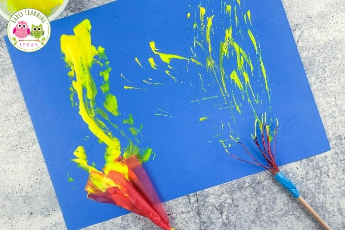 Learn how to make your own paint brush for kid's art. Find endless ways to make DIY paintbrushes for preschool art at home or in school. Homemade paintbrushes are great for winter, spring, summer and fall open-ended and process art activities. These projects are an easy way to experiment with art supplies and are a fun way to work on STEAM or STEM activities. Perfect for preschool, pre-k, and kindergarten art activities. From feathers to string to clothespins ..... so many different ideas.