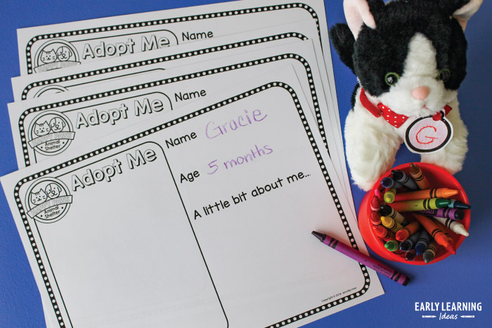 A printable animal record sheet in the shelter dramatic play area