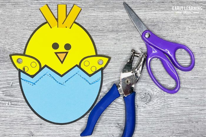 Easter crafts for preschoolers.  A completed chick in an egg.
