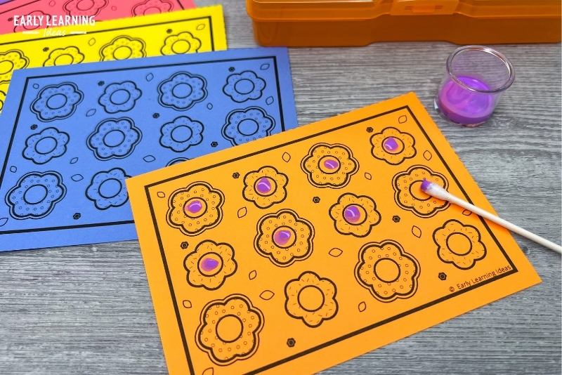 flower fine motor task cards shown with a q-tip